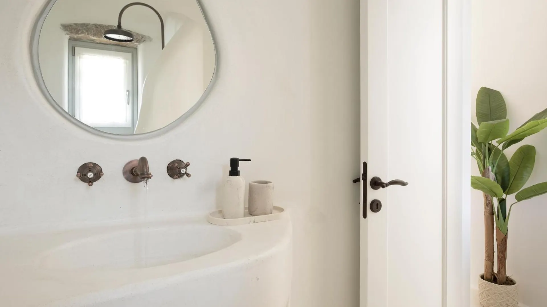 Ortygia Suites Mykonos Town
