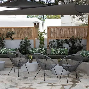 Mytheo Aparthotel